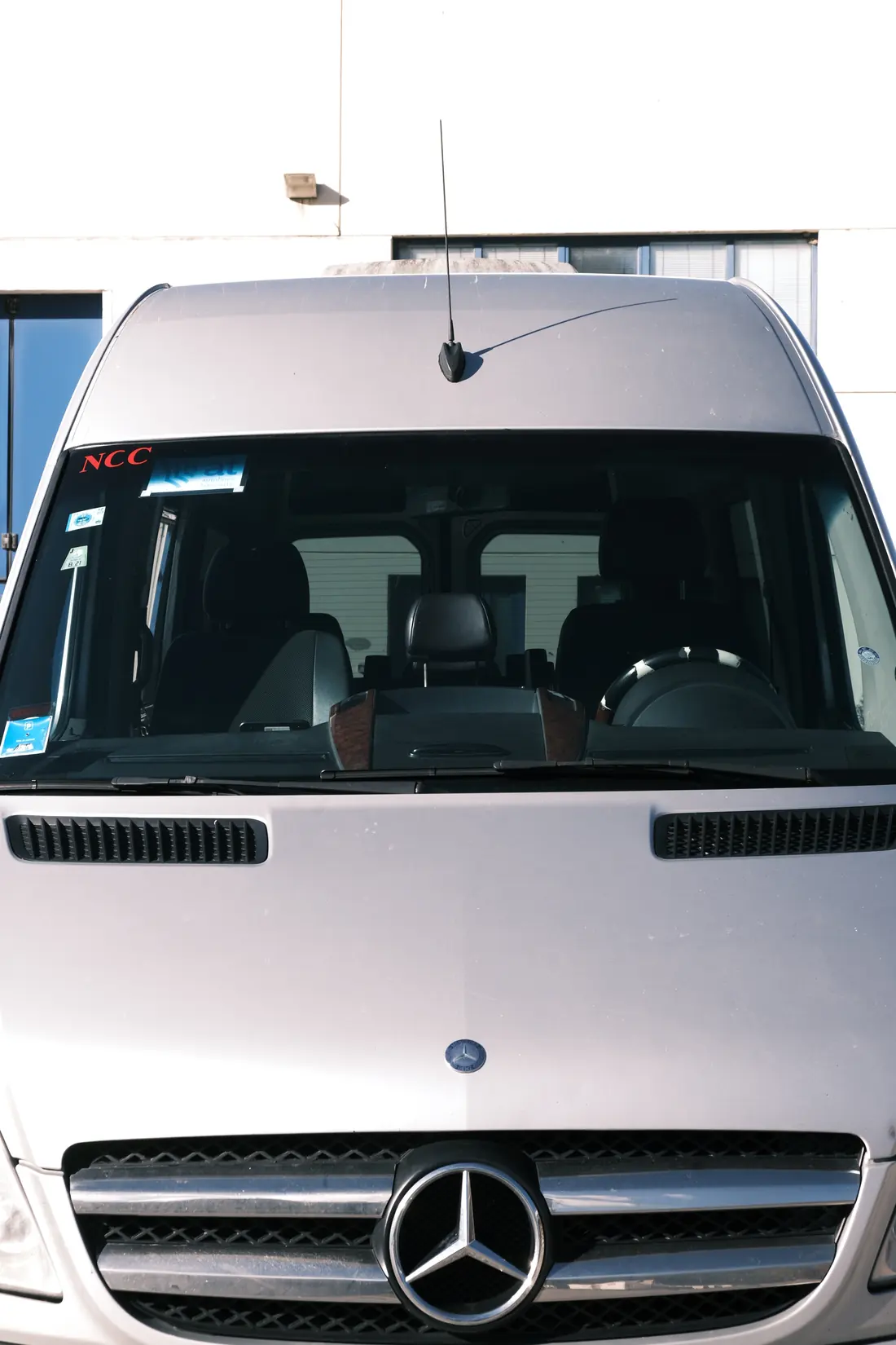 Navetta per servizio taxi e trasferimenti dedicati